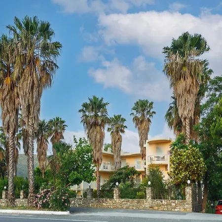 Vamvini アパートホテル サルティ