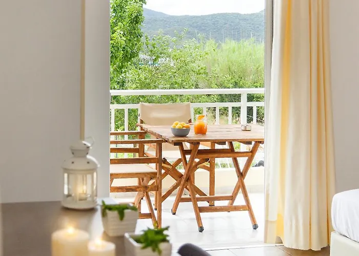 Aparthotel Vamvini Sarti